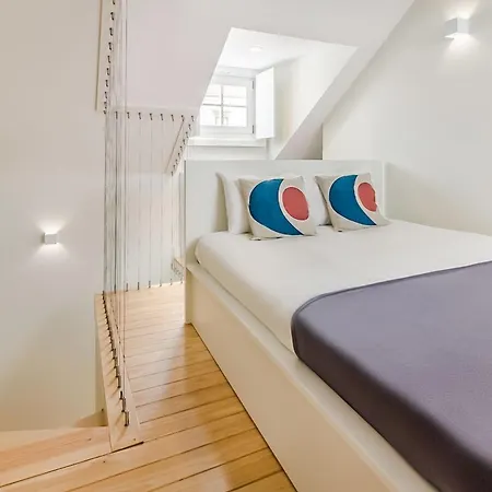Апартаменты Design In Typical Alfama Лиссабон