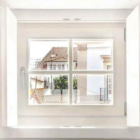 Design In Typical Alfama Apartment *