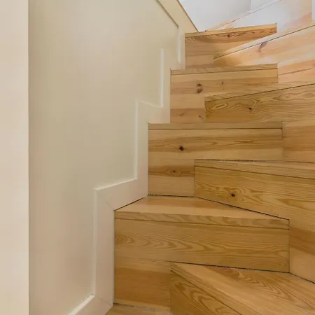 Design In Typical Alfama Lissabon