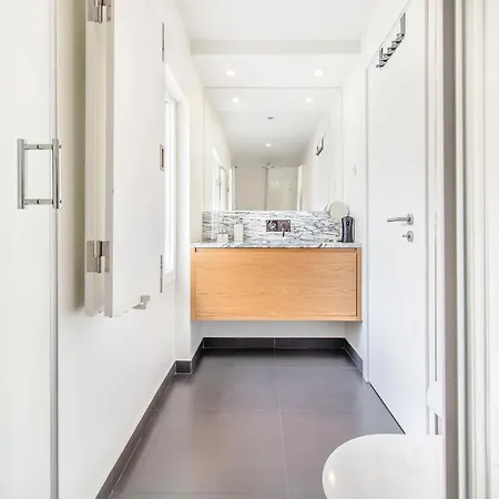 Design In Typical Alfama Apartment