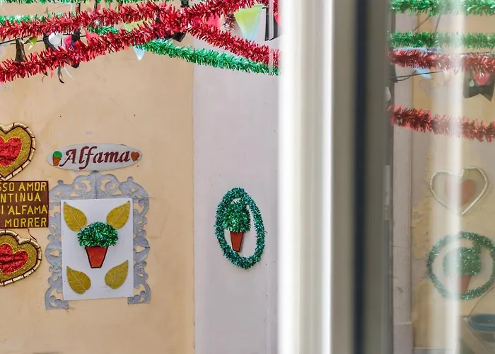 Design In Typical Alfama * Lisboa